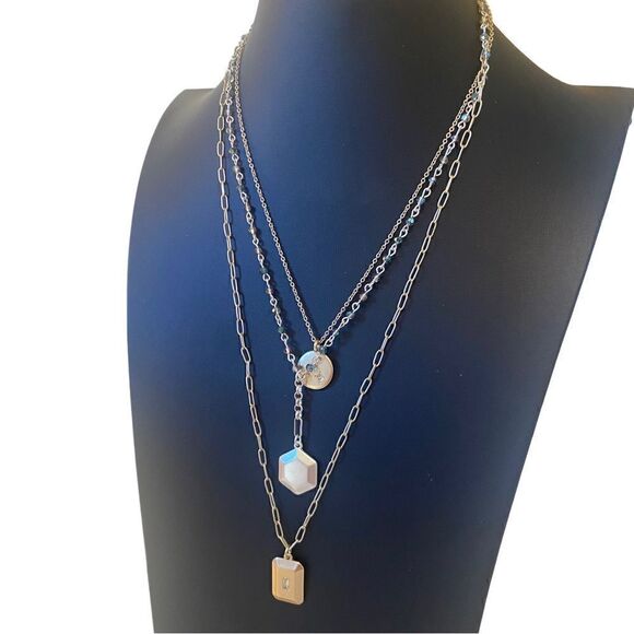 Modern Metal Shapes Two Tone Triple Layer Necklace. - Picture 3 of 5